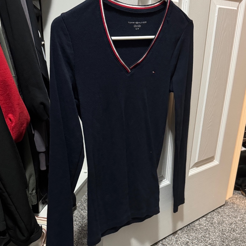 Tommy Hilfiger Women's Dark Blue V-Neck Long Sleeve